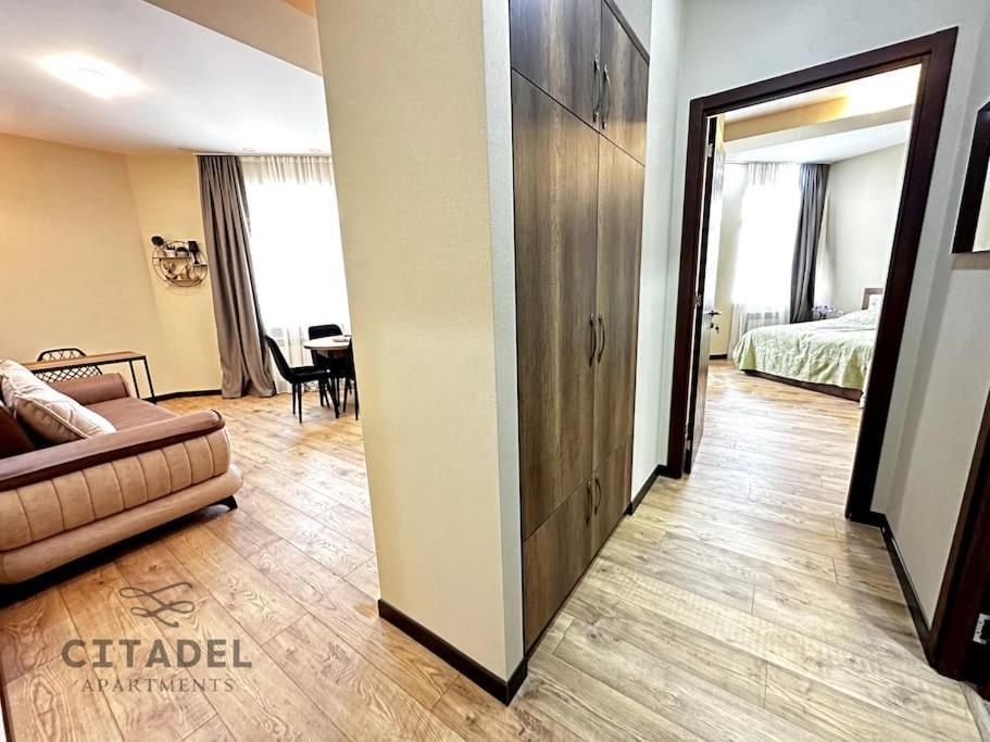 Apartments Тбилиси Екстериор снимка